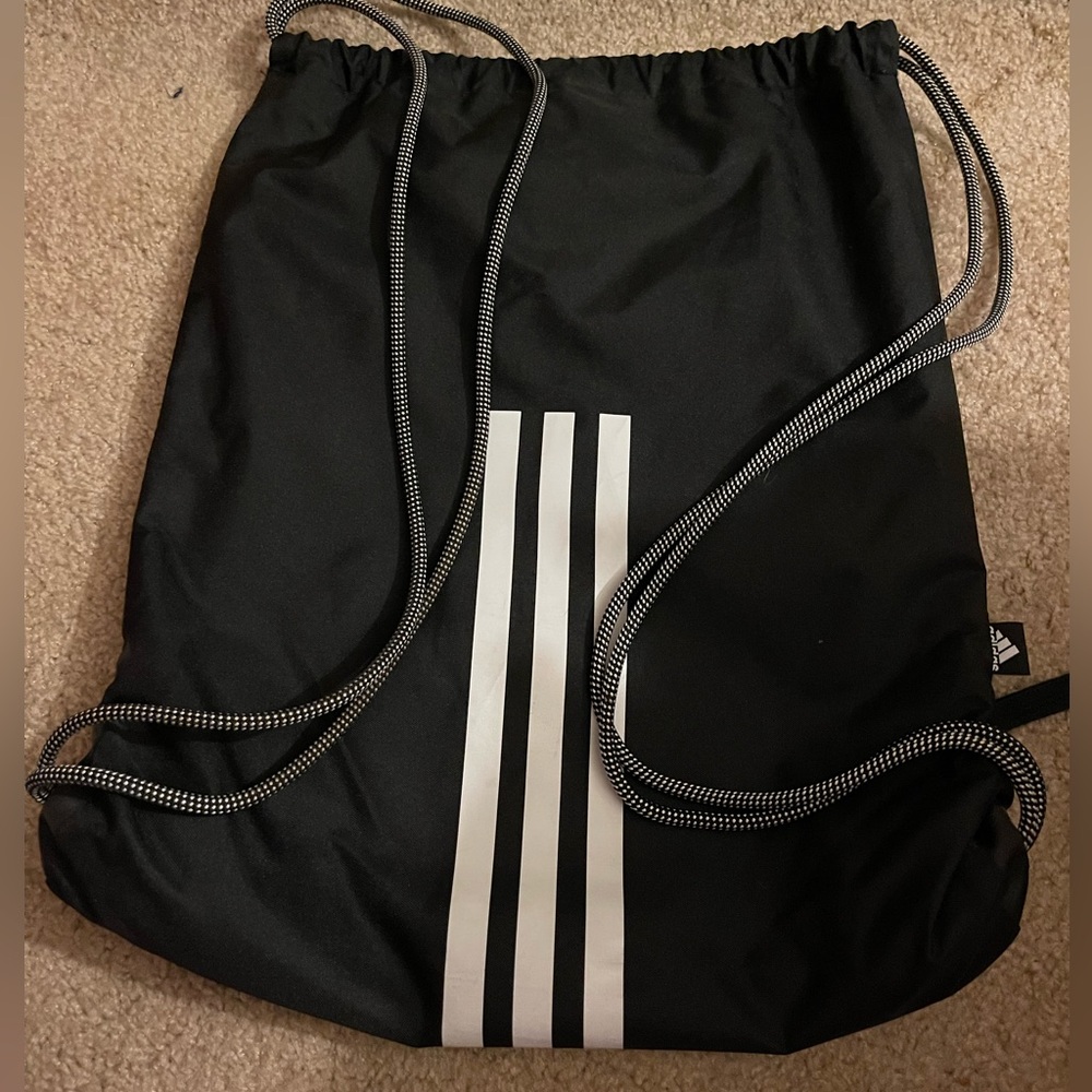 EUC ADIDAS Draw string bag. Black in  color